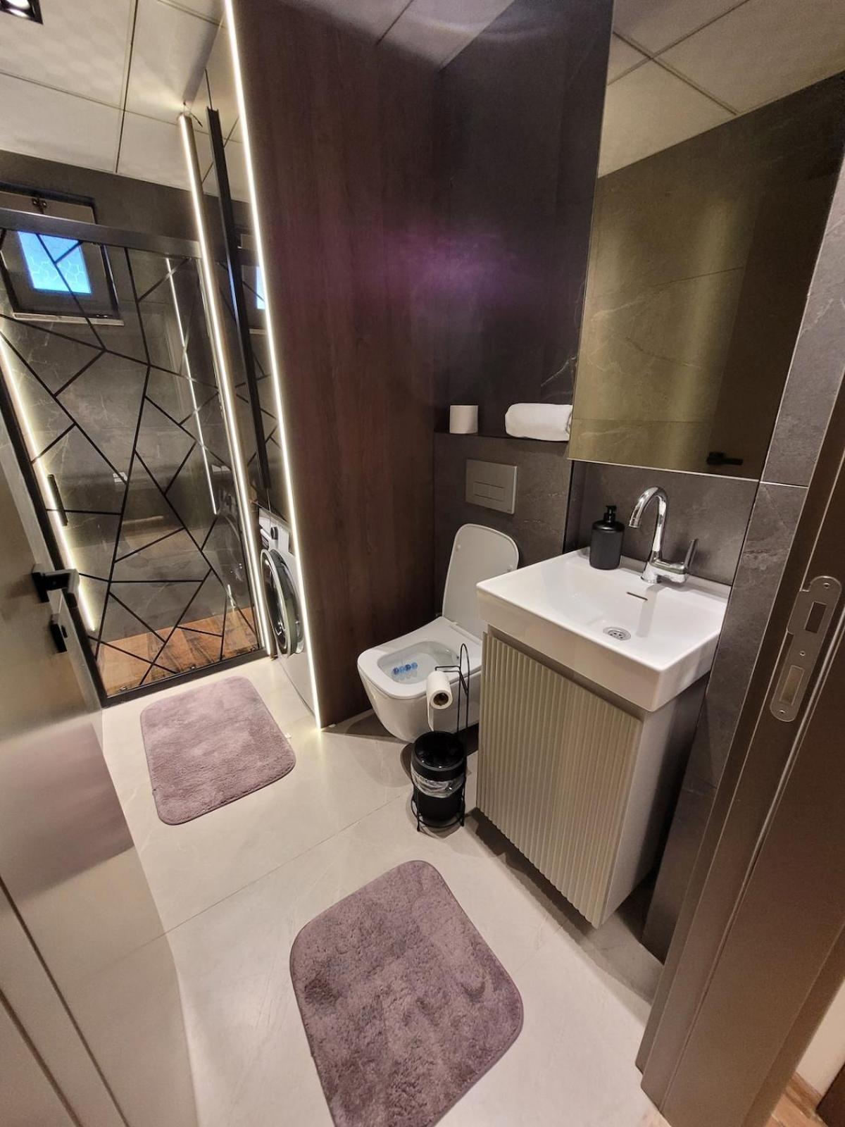 Apartment Diker Port 3 *